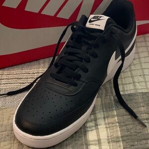 Nike court vision low mens sneakers. Size 12. Black/white